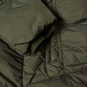 เสื้อแจ็คเก็ตพัฟเฟอร์แบบมีฮู้ด ไซส์ใหญ่พิเศษ น้ำหนักเบา คุณภาพสูง บุหนา สำหรับฤดูหนาว แบบยูนิเซ็กซ์ พร้อมบริการพิมพ์โลโก้ตามสั่ง - Product Image 5