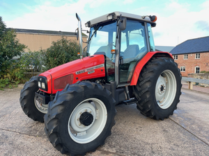 รถแทรกเตอร์ฟาร์ม 95 แรงม้า Massey Ferguson 4255 ขับเคลื่อน 4 ล้อ รถแทรกเตอร์เกษตร ดีเซล รถแทรกเตอร์มือสองสำหรับขาย - Product Image 3