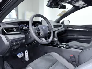 Toyota Camry IX (XV80) 2025, Bajo Kilometraje, Caja de Cambios Automática, Volante a la Izquierda, Neumáticos R20, Estado Oscuro - Product Image 5