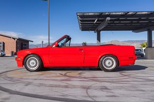 BMW 325I CONVERTIBLE USADO DE 1991, VOLANTE A LA IZQUIERDA/DERECHA - Product Image 3