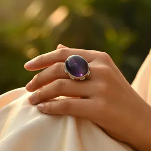Bague Statement Ovale en Argent Sterling 925 avec Perle Noire, Style Hawaïen Élégant pour Femme, Plaqué Or et Alliage Incrusté - Product Image 3