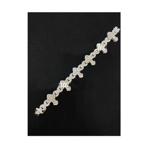 Pulsera de diamante de moissanita con eslabones cubanos personalizados CRUZ helada Premium de plata 925 de diseño moderno de alta calidad para hombre - Product Image 1
