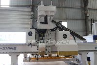 Vente flash : Routeur CNC ATC pour la production de meubles et d'armoires avec précision optimisée par l'IA