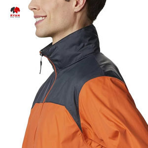 Venta al por mayor de alta calidad personalizado Softshell chaqueta impermeable a prueba de viento al aire libre ropa deportiva para hombres y mujeres logotipo personalizado - Product Image 4