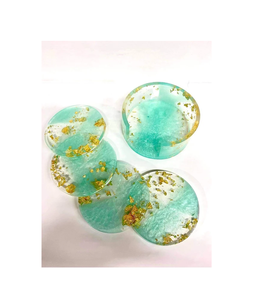 Sous-verres en résine époxy artisanale de luxe avec des pièces d'art élégantes pour la décoration intérieure et une protection élégante des boissons - Product Image 2