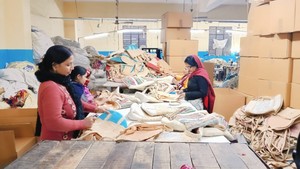 Alfombras y Tapetes de Yute Trenzado Antideslizantes, Ecológicos y de Diseño Abstracto para Hogar Moderno, Hotel, Dormitorio, Sala de Estar y Entrada - Product Image 5