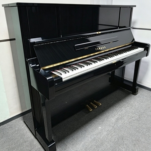 Piano Vertical Yamaha UX1 Negro, Sonido de Alta Calidad para Interpretación Profesional, Tono Rico, Ideal para Educación Musical, 88 Teclas - Product Image 1