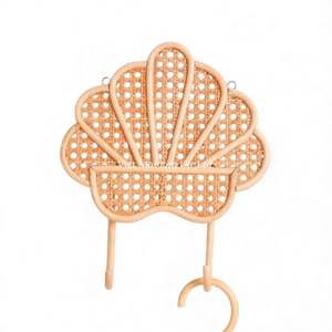 Crochet mural en rotin fait main minimaliste pour la chambre d'enfant, décoration tissée naturelle, fonctionnel et mignon, décoration murale - Product Image 3