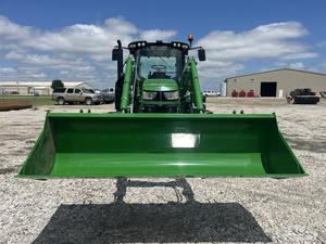 Tractor John Deere 6130M Usado de Alta Calidad para Agricultura con Cargador en Venta - Product Image 2