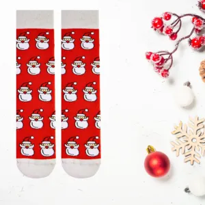Chaussettes de Noël unisexes colorées, respirantes et chaudes, tricotées avec plusieurs motifs Père Noël, pour un usage quotidien au printemps et en été - Product Image 1