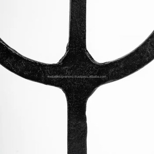 Paire de bougeoirs en métal à 3 bras en fer forgé noir à la main bougeoirs décoratifs pour la maison et les cadeaux - Product Image 5