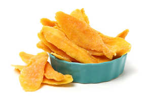 Sac à fermeture éclair biologique de 100g Mangue séchée saine de haute qualité du Vietnam Meilleur vendeur Processus de conservation et de séchage - Product Image 3