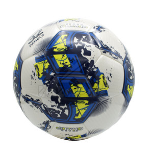 Balones de Fútbol Pakistaníes de Alta Calidad Cosidos a Mano para Entrenamiento con Colores y Tamaños de Logotipo Personalizados - Balones de Fútbol TATA PAK - Product Image 6