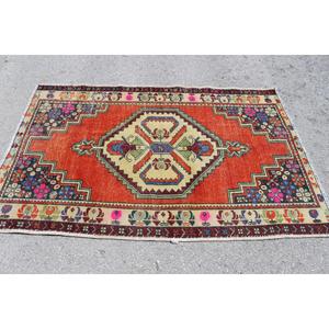 Tapis en laine patchwork rouge vintage du sud-ouest 3,6x5,9 pieds, écologique avec envers en latex - Product Image 3