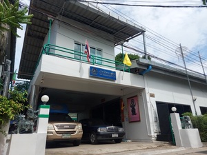 เดรสพิมพ์ลายทางขนาดใหญ่สำหรับผู้หญิงเดรสเครื่องเสื้อยืดขนาดใหญ่ออกแบบได้ตามต้องการสำหรับผู้หญิงประเทศไทย - Product Image 3