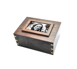 Urna de madera de mango para adultos, suministros de entierro Vintage, caja de cenizas marrón de madera para mayoristas de servicios funerarios - Product Image 4