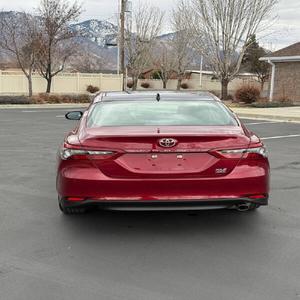 EXCELENTE ESTADO Toyota Camry XLE 2021 - Product Image 3