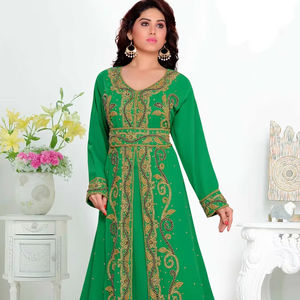 Caftanes islámicos Georgette bordados verdes con hijab a prueba de sol. - Product Image 1