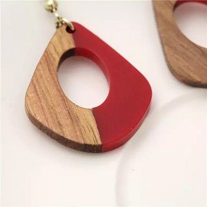 Conjunto de pendientes de diseño de resina para hombre, set de pendientes de diseño de resina a la moda, compatible con todas las estaciones, venta al por mayor - Product Image 2