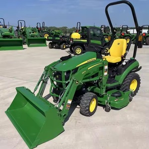 Mini Tractor Compacto John Deere 1025R, Tractor Utilitario Agrícola con Cargador Frontal, 4x4, para Trabajo Agrícola - Product Image 6