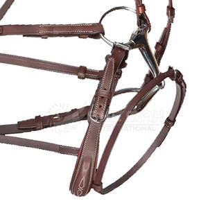 Brida ligera de caballo de cuero de diferentes formas con forro suave y Frente ondulada Brida de caballo hecha en Pakistán - Product Image 6