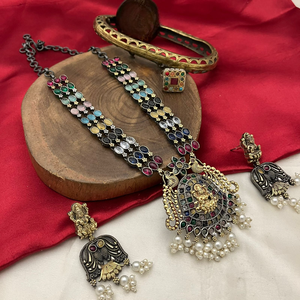 Ensembles oxydés de haute qualité pour femmes collier avec boucles d'oreilles et bague belle tenue décontractée bijoux Navratri ensembles Collection - Product Image 1