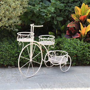 Supporto per supporto per vaso da fiori per triciclo per bicicletta da giardino <span class=keywords><strong>in</strong></span> <span class=keywords><strong>ferro</strong></span> <span class=keywords><strong>battuto</strong></span> con fiore <span class=keywords><strong>in</strong></span> metallo bianco anticato antico - Product Image 3