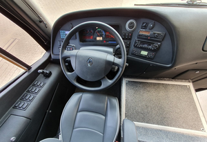 Autobús de Pasajeros 2023 4 2, Transmisión Manual, Volante a la Izquierda, Combustible Diésel - Product Image 3