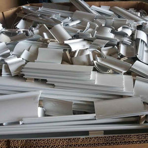 Lingots de ferraille d'aluminium pour le recyclage et le raffinage en grandes quantités adaptées à la réutilisation manufacturière - Product Image 4