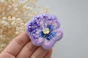 Broches perlées Broche design faite à la main. Accessoires de haute qualité. Broche design unique. Baby shower meilleur cadeau. - Product Image 5