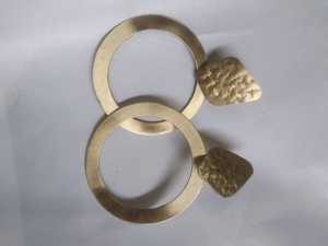 Pendientes de aro de latón dorado de primera calidad, conjunto de joyas de lujo Unisex para ocasiones de fiesta de Falak World Export - Product Image 3