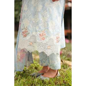 Embroidered Lawn <b>Women's</b> <b>Suit</b> Set SF-4250 - Product Image 3