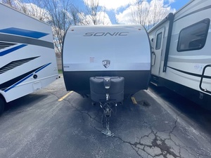 รถมอเตอร์โฮมมือสอง ปี 2021 รุ่น V-e-n-t-u-r-e R-v S-o-n-i-c 210VTB - Product Image 2