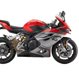 Moto sportive 900cc à 4 cylindres en ligne, modèle haute performance - Product Image 1