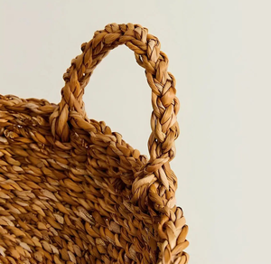 Vietnam Handwoven Eco-Friendly Seagrass Serving Tray with Ring Handle for Home Use with Fruit and Vegetables - Product Image 3