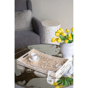 Bandeja para Servir Crema con Diseño de Hojas, Bandeja Rectangular Decorativa Hecha a Mano para Comedor y Sala de Estar - Product Image 2