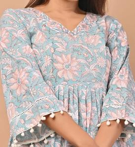 Fait à la main indien 100% coton imprimé fleuri robe élégante longue tenue de fête pour l'été femme mode taille naturelle cadeau de mariée - Product Image 1