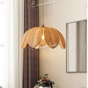 Lámpara colgante de ratán de bambú moderna hecha a mano para interiores y exteriores, lámpara de techo decorativa para uso en apartamentos - Product Image 3