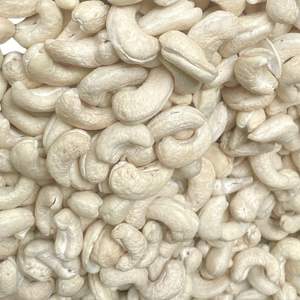 Fournisseur de confiance Noix de cajou crues W180, SK, LP2, LWP de Santigo Vietnam - Product Image 1