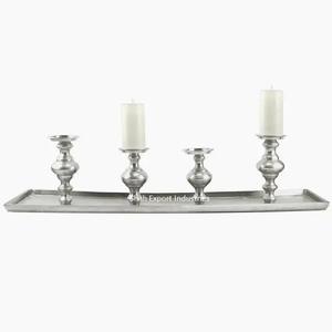 Bougeoir en métal de finition argentée de qualité supérieure pour la décoration de la maison et de Noël 4 piliers de bougie avec plateau - Product Image 1