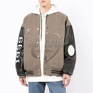 Chaqueta universitaria de cuero de lujo personalizada para hombre, negra y gris con cuello levantado y logotipo frontal para estilo Letterman - Product Image 3