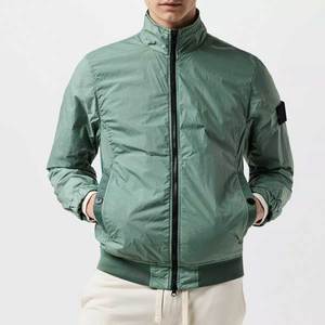 Blouson aviateur léger pour hommes Veste streetwear à la mode avec fermeture à glissière en polyester respirant et options de logo personnalisées - Product Image 3
