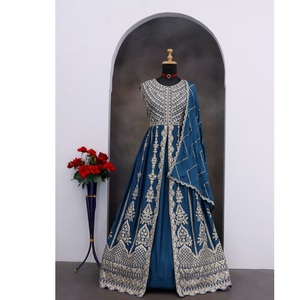 Abito Anarkali <span class=keywords><strong>Mirza</strong></span> di Alta Qualità con Ricami Elaborati, Stile Gown per Matrimoni e Feste - Product Image 1