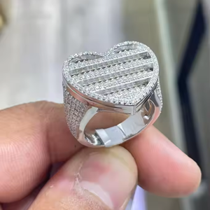 แหวนนิ้วก้อยสำหรับผู้ชายพร้อมเครื่องทดสอบเพชรโมอิสซิสซอไนต์รูปหัวใจสำหรับผู้หญิง - Product Image 4