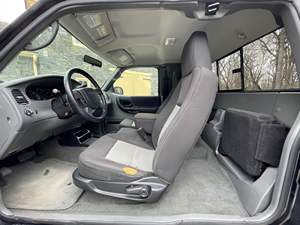 VENTE CHAUDE - Ford Ranger XLT SuperCab 4x4 2005, transmission automatique, V6 cylindres - Product Image 3
