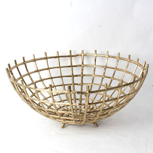 Bol en aluminium moulé durable avec finition lisse, adapté au stockage des fruits, des légumes et autres produits essentiels de cuisine secs - Product Image 3