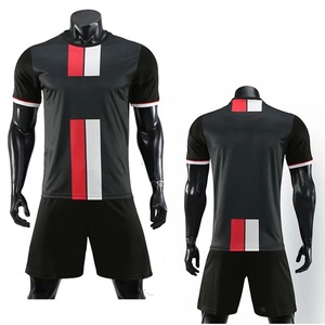 Camisetas de poliéster para sublimación Camiseta con cuello en V para hombres 180 Gsm Sublimación personalizada Cuello en V - Product Image 6