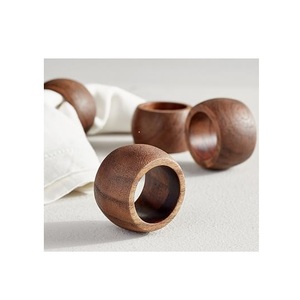 Anneau porte-serviette en bois fini naturel en forme de cœur brillant poli décoration de Table à manger et de café anneau de serviette - Product Image 3