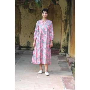 2025าบายาคอวีผ้าซาตินพิมพ์ลายดอกไม้เป็นมิตรต่อสิ่งแวดล้อมชุดสตรีทสไตล์โกธิคสำหรับผู้หญิงความยาวถึงพื้นพิมพ์ดิจิตอลแบบดิจิตอล - Product Image 1