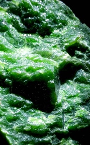 Bloque de Jade Verde Natural en Forma de Rectángulo, Origen KZ - Product Image 2